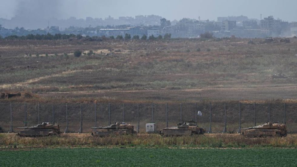 Israeli tanks